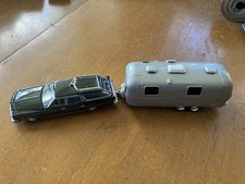 GreenLight Hitch & Tow 1:64 1971 Airstream La...