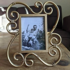 Vintage Brass Photo Picture Frame Gold-Tone Metal Ornate Tabletop Easel Back