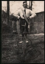 Fotografie Kunstradfahren, Kunstradfahrer auf Spezial-Fahrrad, Velo, Bike, Bicy 