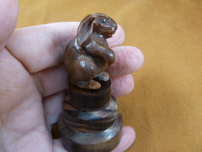 (tb-rab-4) little bunny foo foo Tagua NUT palm figurine Bali baby rabbit