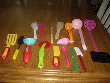 EUC 17pcs Lot Kids Play Toy Kitchen Utensils Pizza Cutter Cream Scoop Spatulas