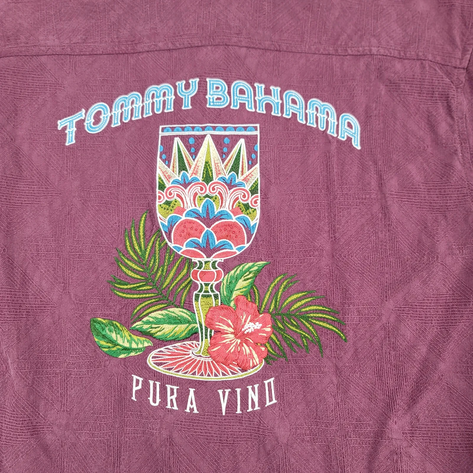 Tommy Bahama Shirt Mens Medium Purple Pura Vino Wine Hawaiian Silk Geometric