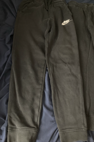 Lot of 3 Pairs of Nike Air Jordan Jumpman Sweatpants Boys Large 12-13 Black Red - Picture 3 of 24