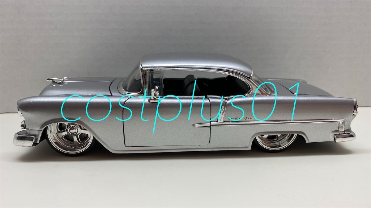 1:24 BTM 1955 Chevrolet Bel Air ミニカー Amazon.com: 1:24 1955 CHEVY BEL AIR (colors may vary) : Arts