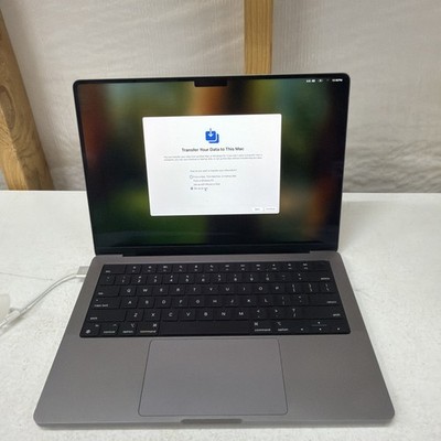 Apple Macbook Pro 14.2'' M1 Pro chip 16GB 512GB SSD Space Gray MKGP3LL/A 2021