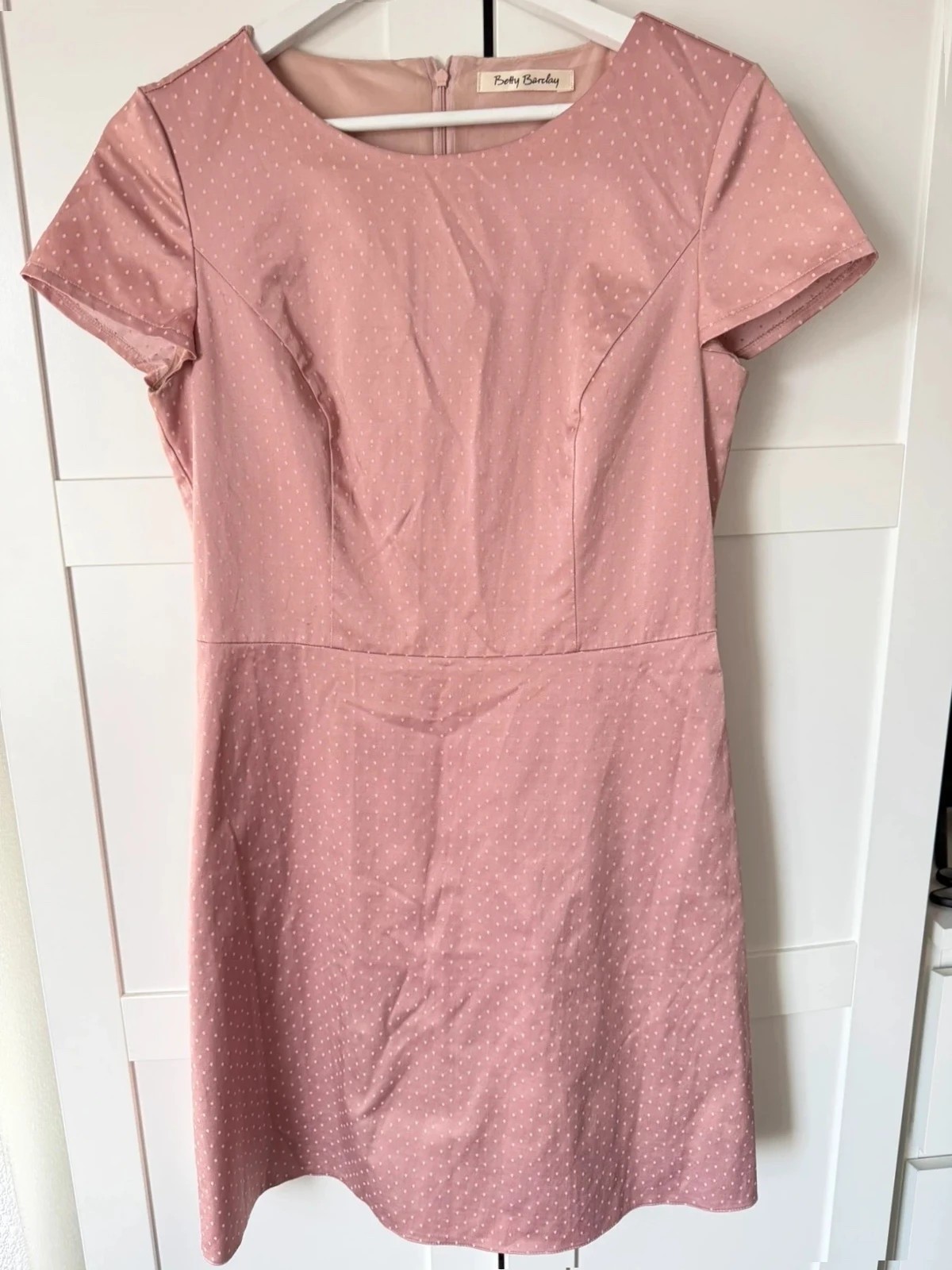 Betty barclay size 10 Elegant Dusky Pink Textured Polka Dot Dress Summer