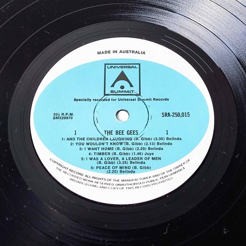 BEE GEES - BEE GEES VINYL LP COMPILATION ALBUM | UNIVERSAL SUMMIT 1972 POP VOCAL - Picture 7 of 9