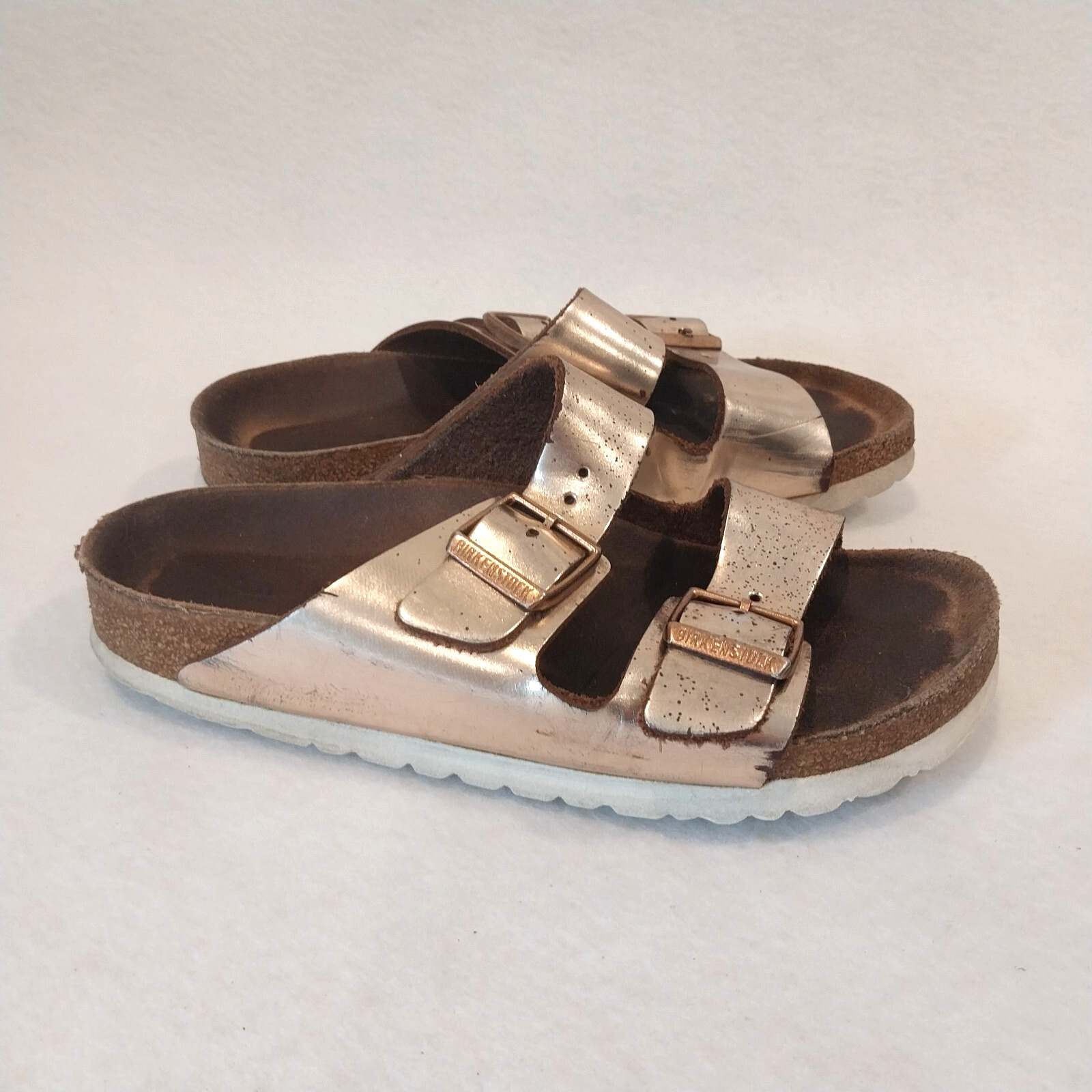 Birkenstock Sandals Womens US 5 5.5 (36) Metallic Rose Gold Arizona Flat Footbed