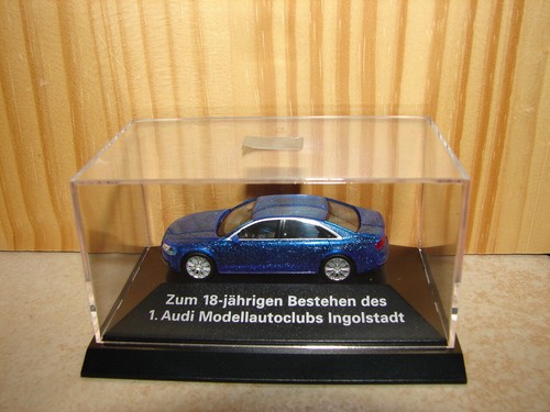 Audi A8, Sondermodell zum 18-jährigen Bestehen des 1. Audi Modellautoclubs