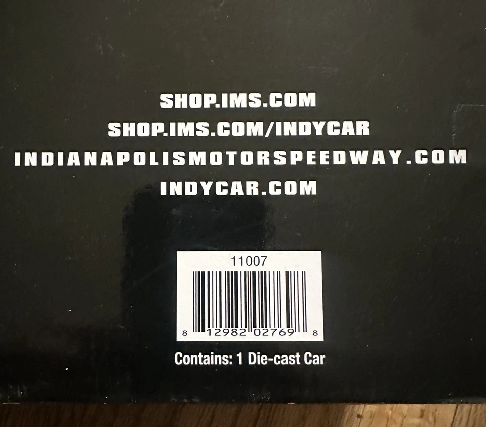 2017 JAMES HINCHCLIFFE Honda Indy 1:18  Verizon/Greenlight diecast race car - Image 3 of 4