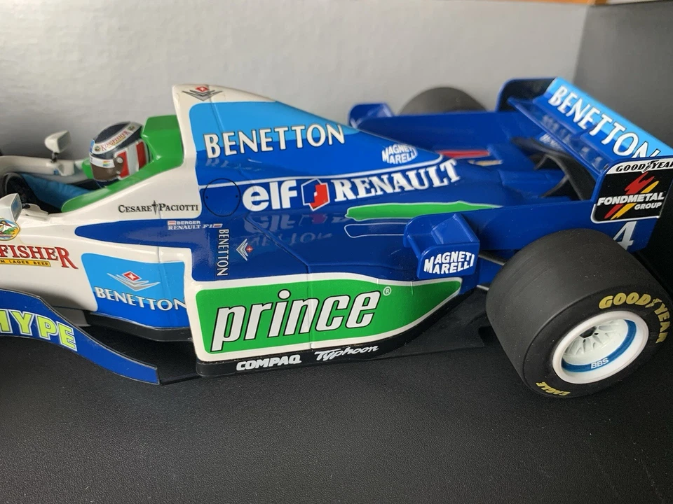1/18 Minichamps 1996 Benetton Renault B196 V10 F1 F1 Austria GERHARD BERGER - Image 4 of 4