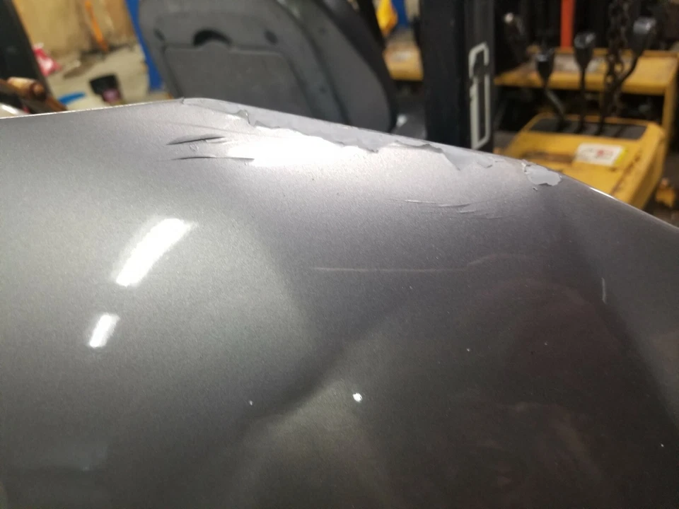 *无运费* 2008 宝马 528i E60 车架,灰色(颜色代码:A52)前边缘压槽 — 第 2/3 张图片