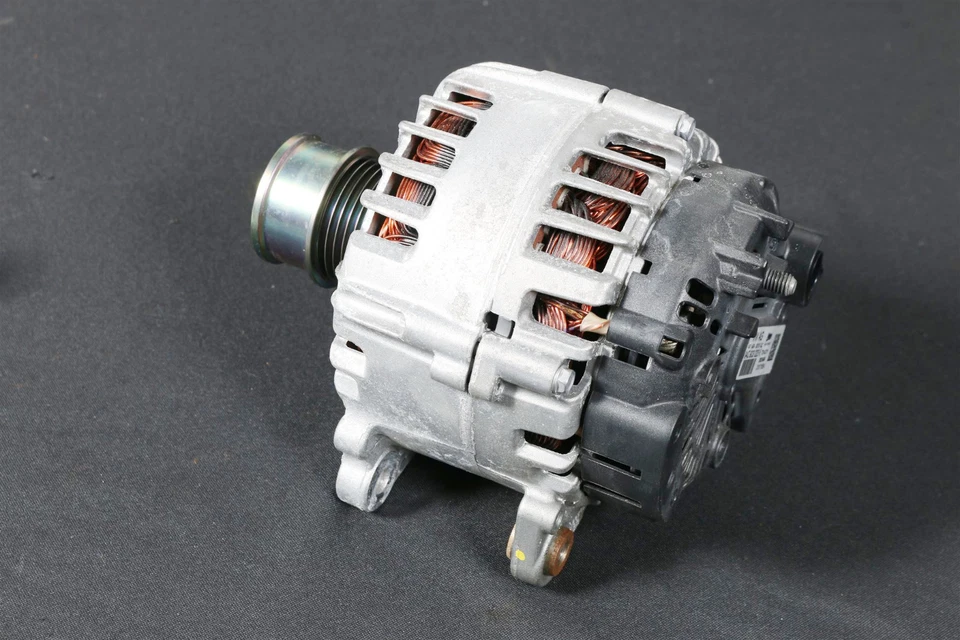 Lichtmaschine 04C903023K Audi A1 A3 8V VW Golf 7 Passat 1.0 1.2 1.4 TSI 16.808km - Bild 2 von 4