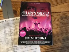 Hillarys America [DVD + Digital] DVD