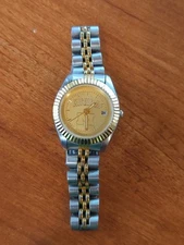 Used Slightly Michigan Wolverines Ladies Executive Watch Suntime Stainless Steel