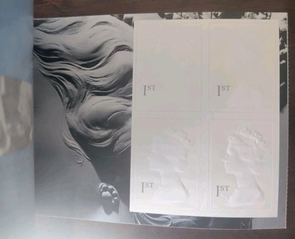 GB QEII 1999 Profile on Print DX22 Prestige Booklet Complete MNH COMPLETE - Image 3 of 4