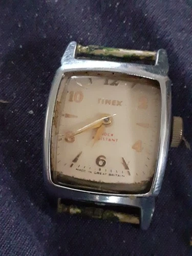VTG Timex Mens Mechanical Wrist Watch (Not Working) 25x25mm UK Shock Resistant