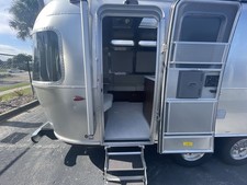 2026 Airstream Globetrotter 25FBQ