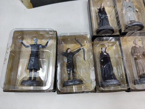 Game of Thrones Official Collectors Models and Binder boxed subscription - Picture 7 of 7