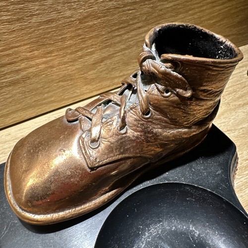 Vintage Single Metal Laced Baby Shoe Trinket Tray Copper Bronze Craft Boot - Picture 2 of 9