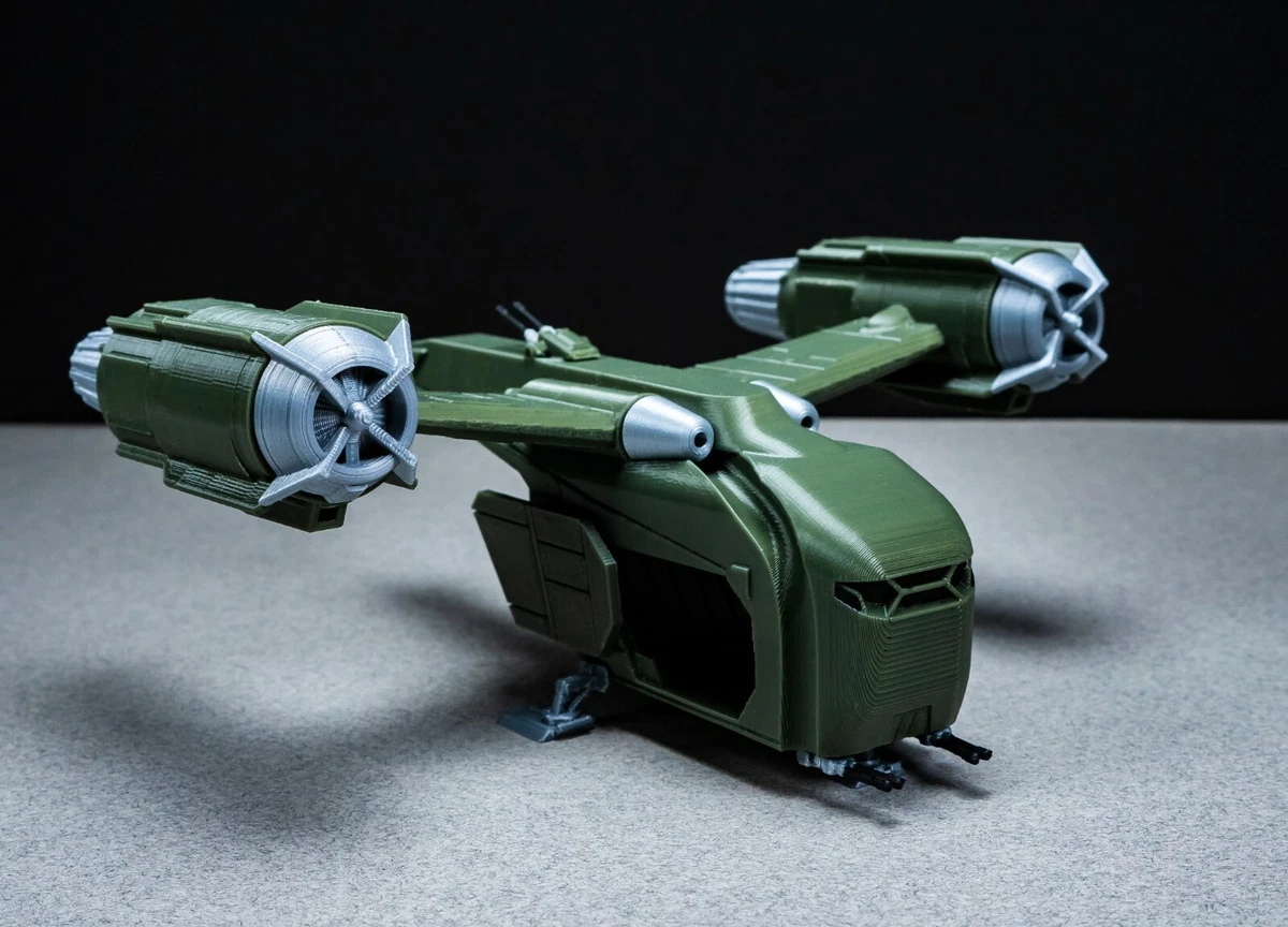 SS 54 assault Spaceship Suri s ship HALO Clone Wars Plastic Model