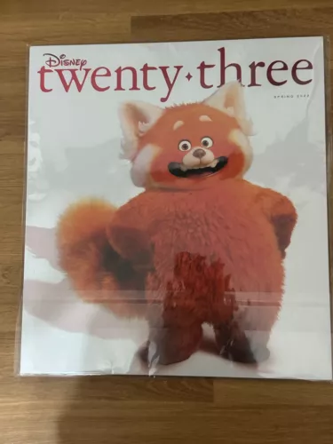 Disney D23 Magazine Spring 2022 Turning Red 
