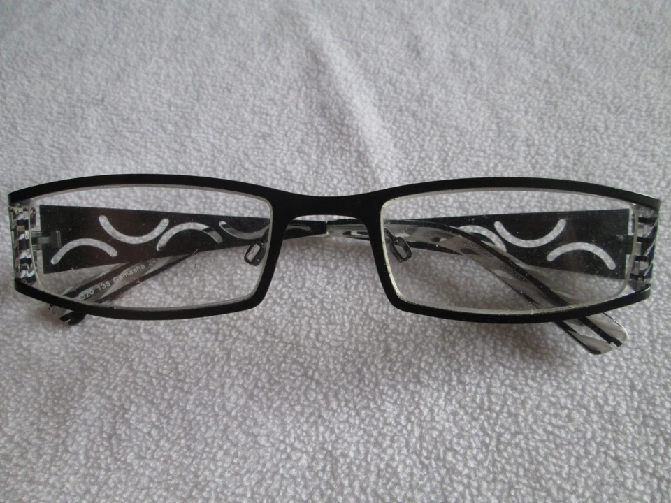 Specsavers glasses frames beginning with the letter C - Campbell,Cherry etc.