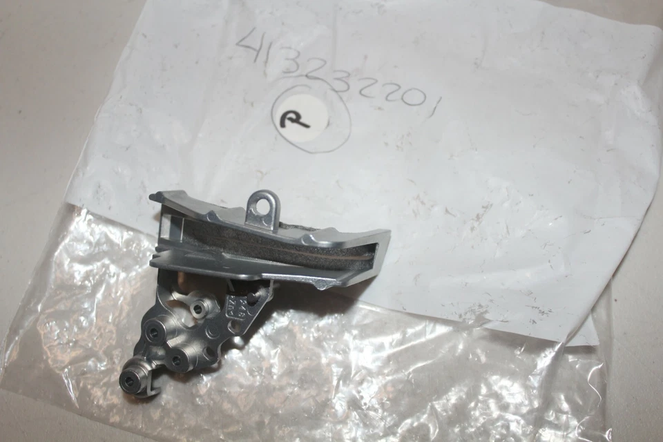 HUSQVARNA VIKING lever THREAD TAKE UP , SHIELD, THREAD GUIDE NEW - Image 3 of 4