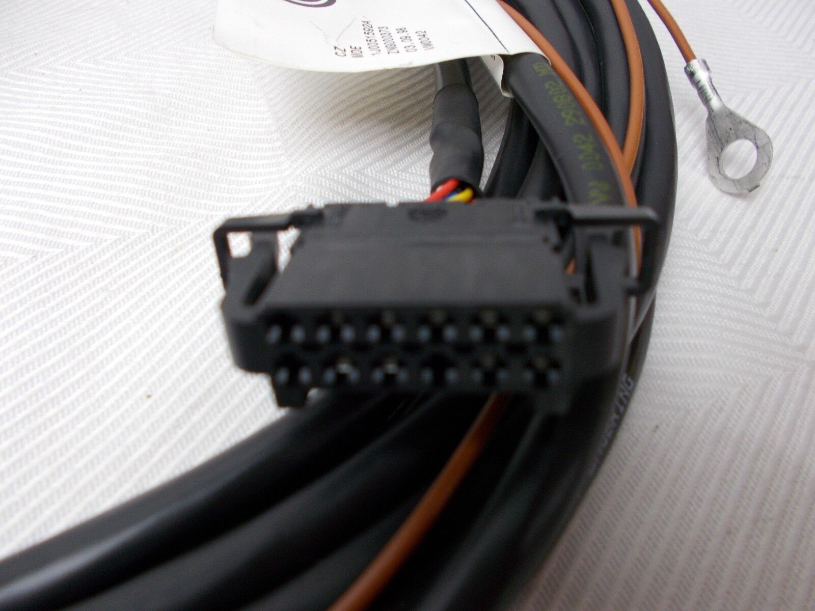 Fits' Volkswagen Factory Cable Wiring Harness For OE Radio to CD Changer 