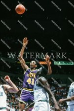 EJ846 Thurl Bailey Utah Jazz  8x10 11x14 16x20 24x36 Photo
