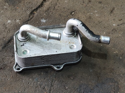 Mercedes-Benz E-Klasse W210 E280 Ölkühler A1121880401