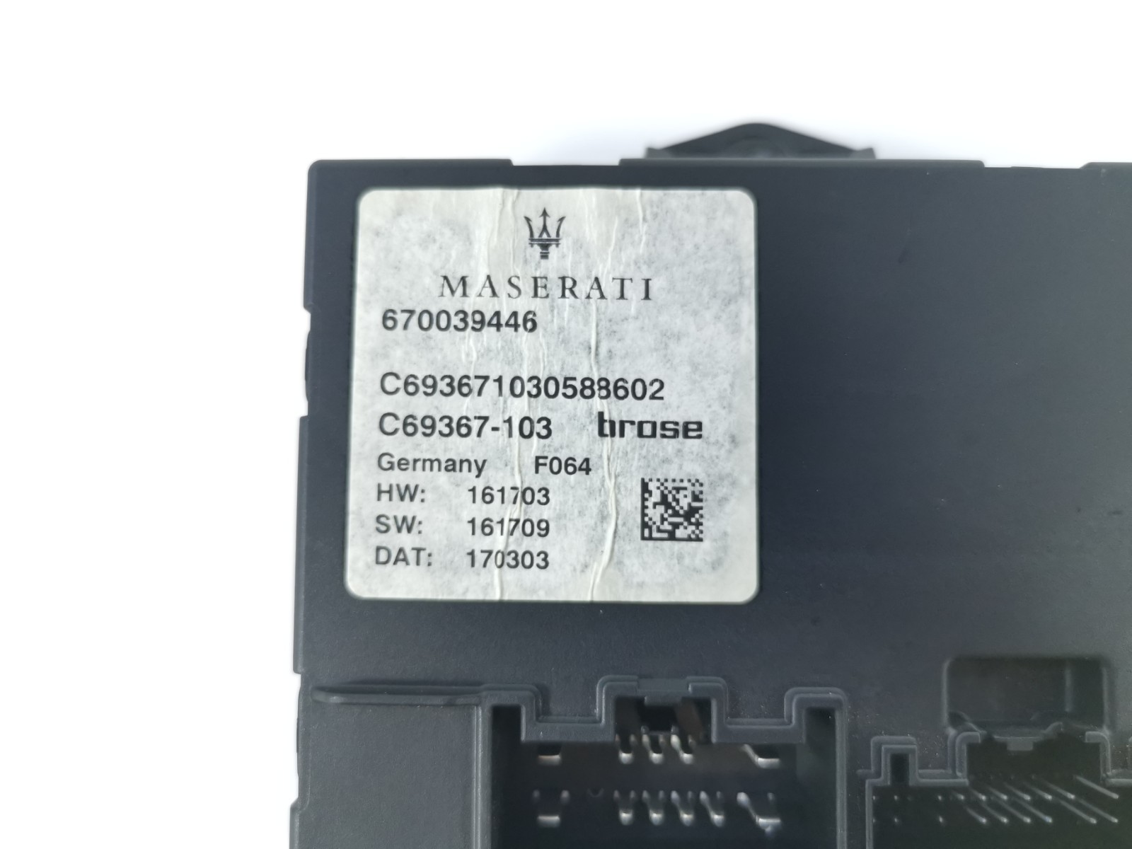 Maserati Levante 2017 AWD AUTO 3.0 L Liftgate Trunk Control Module 670039446 OEM