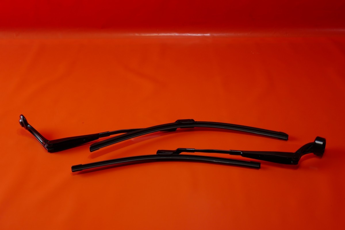 Audi R8 2020-2022 Right Windshield wipers Pair P/N 4S1955408A