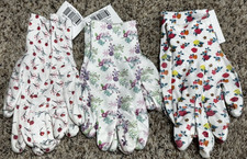 NWT Garden Gloves