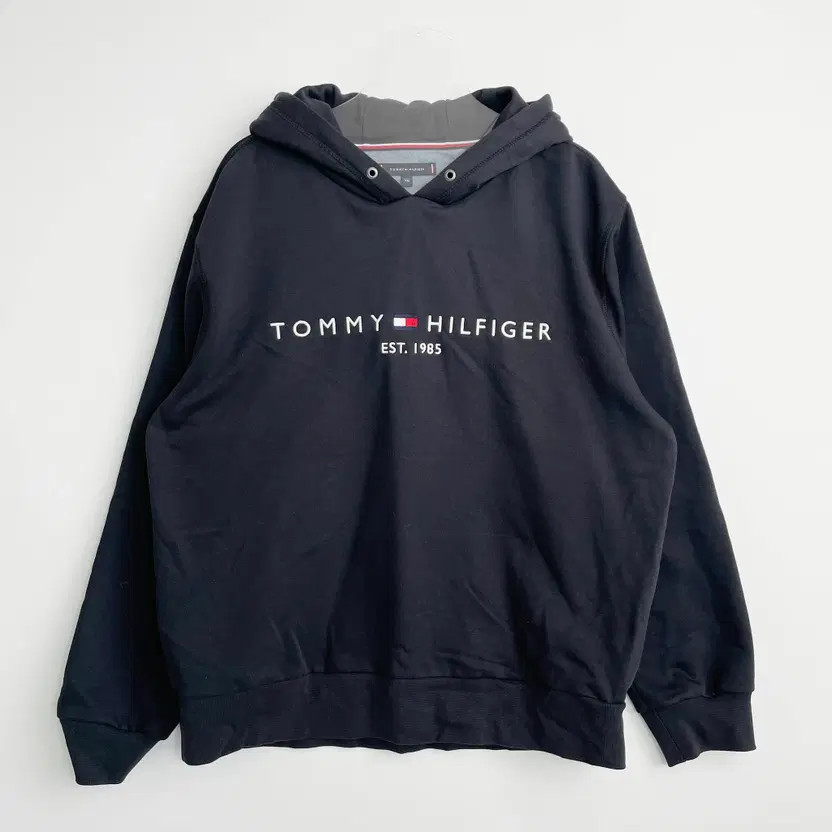 A2 Tommy Hilfiger Fleece Hoodie Men’s Size 110