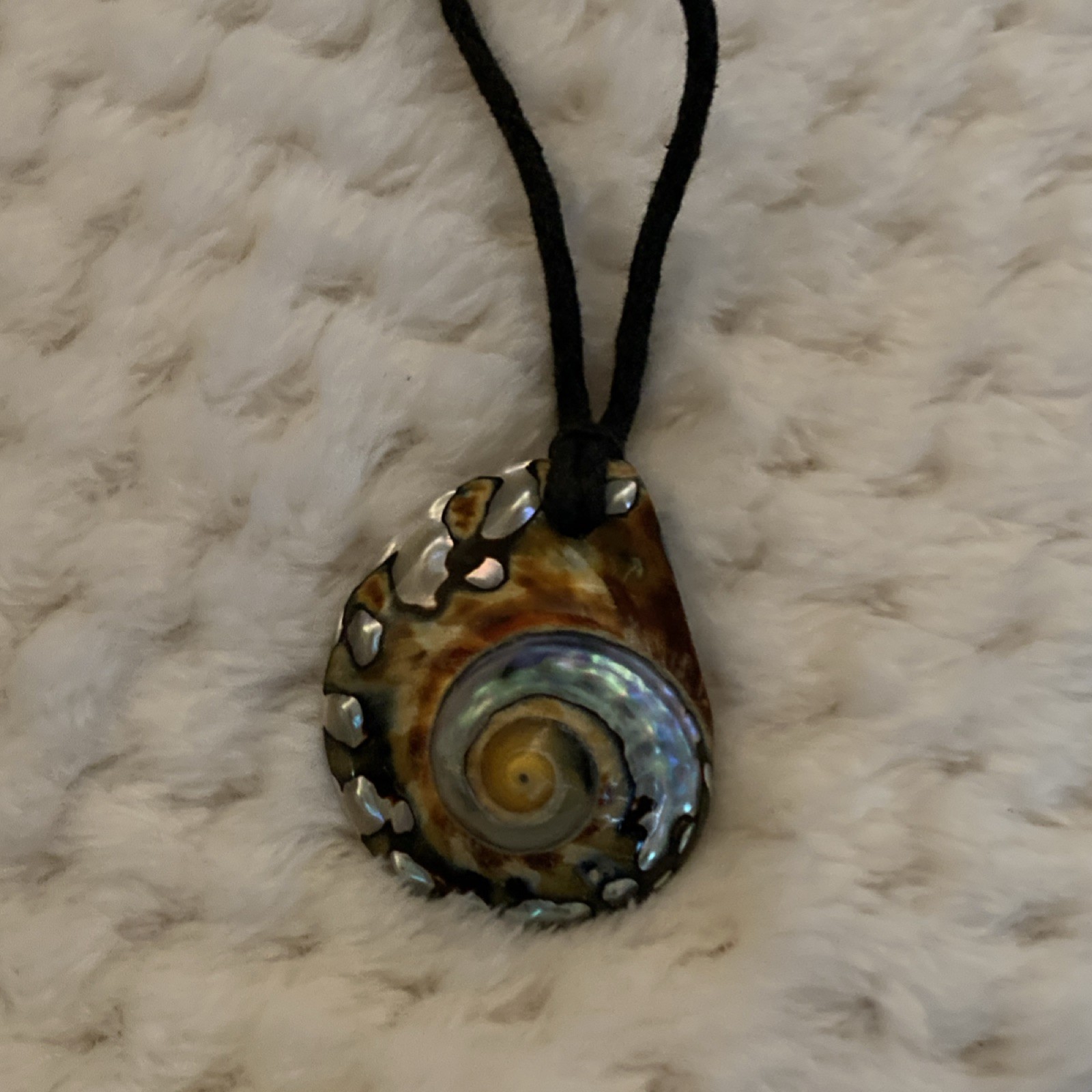 Handcrafted Shell Statement Pendant Necklace with… - image 1
