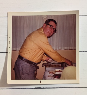#ad Vtg Found Photo Man In Glasses Fixing A Plate Of Food 1973 Family Gathering $7.56