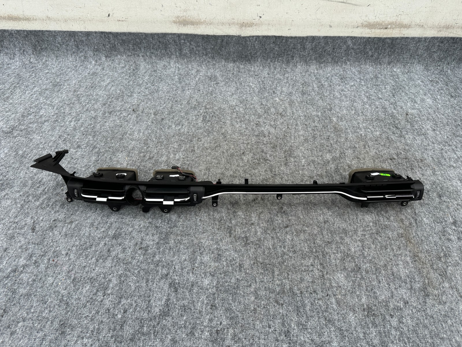 Maserati Quattroporte 2013-2017 FRONT+RIGHT Air vent