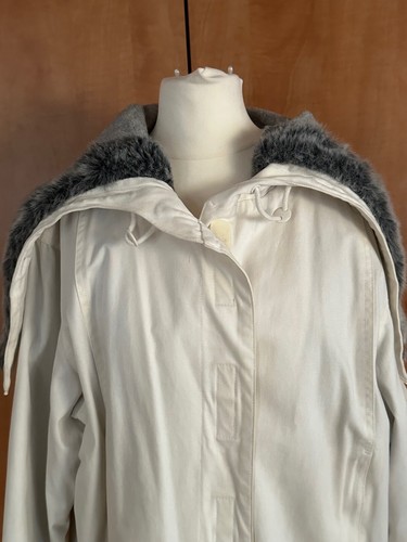 Thomas Burberry Sport Off White Hooded Coat Size M 100% Cotton Quilted - Picture 7 of 12