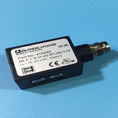 1PCS New For PEPPERL+FUCHS ML4.1-8-H-40-RT/95/110 SENSOR Free Shipping