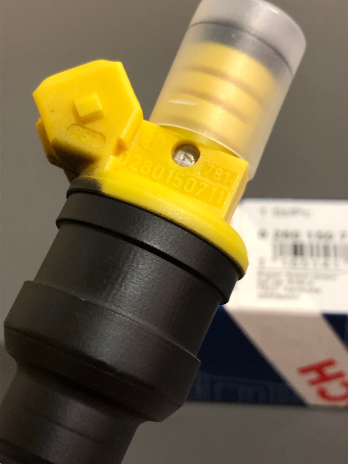 Brand NEW and Genuine Bosch Fuel Injectors for Range Rover Classic V8 3