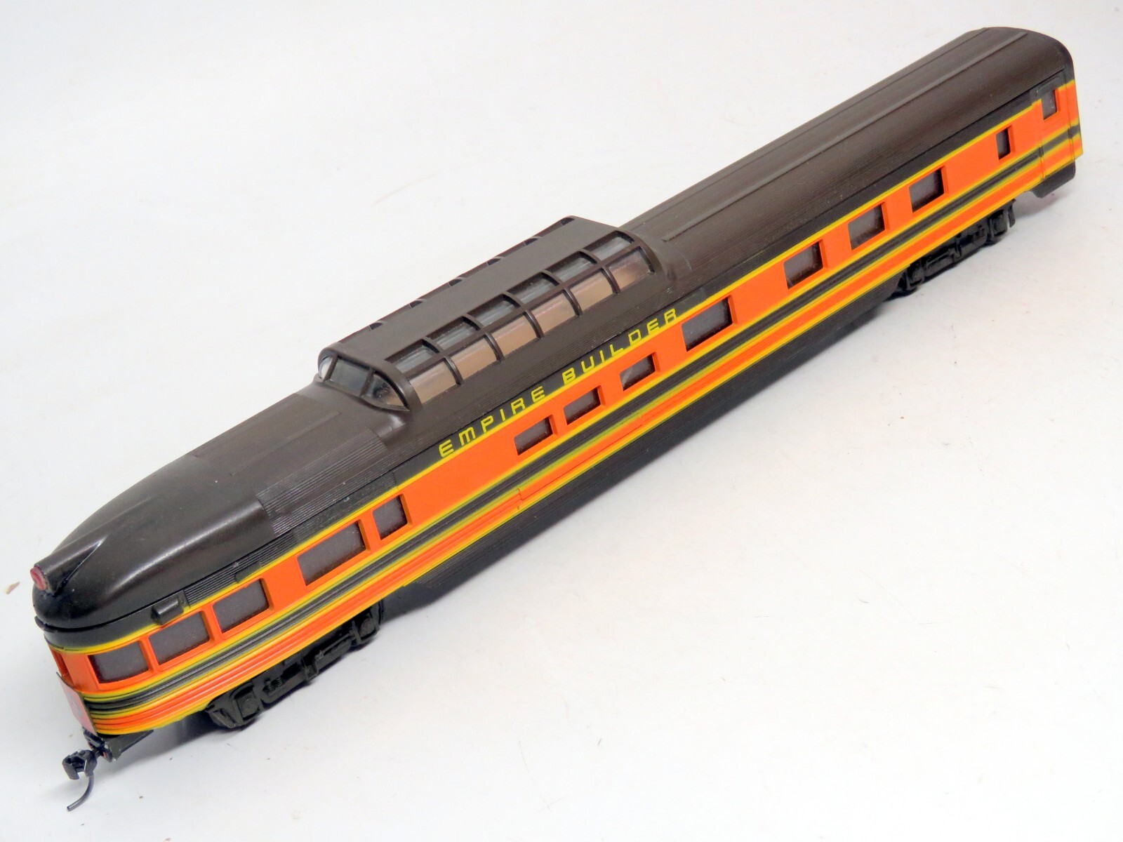 HO ConCor GREAT NORTHERN EMPIRE BUILDER 85' Dome/OBS Passenger Car MWKD