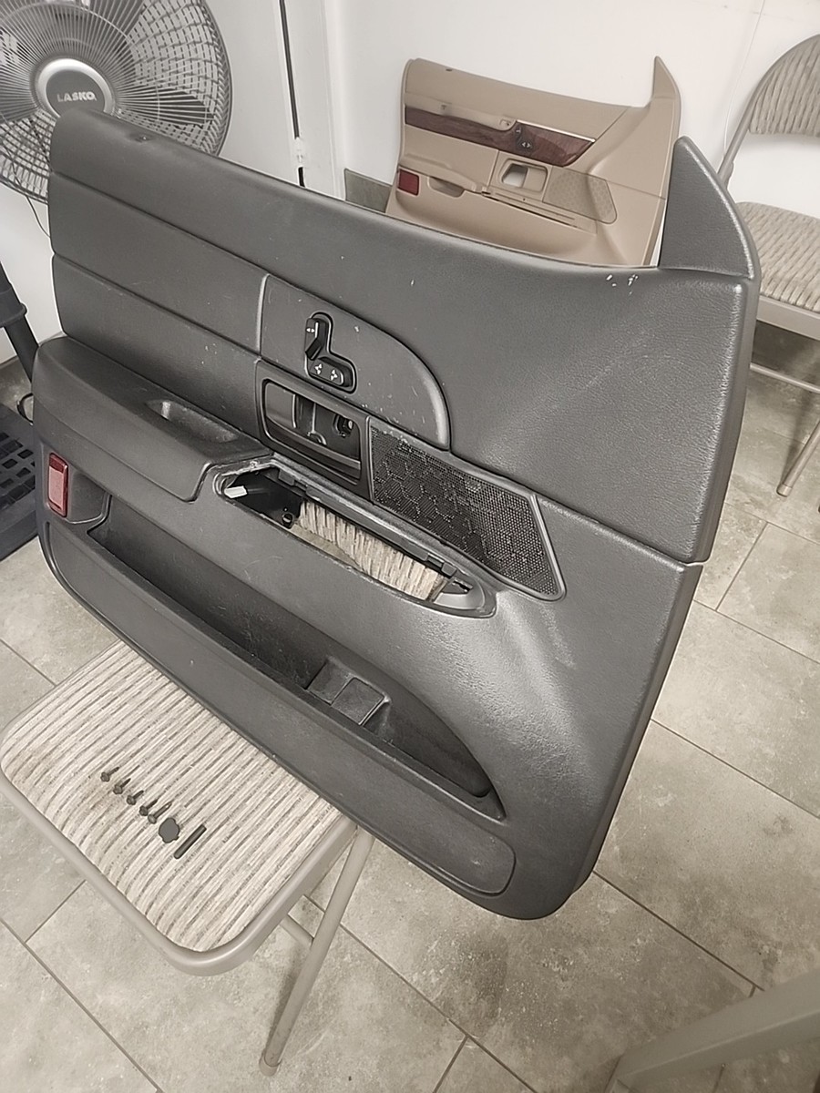 BLACK 09-11 FORD CROWN VICTORIA POLICE DRIVER FRONT DOOR PANEL