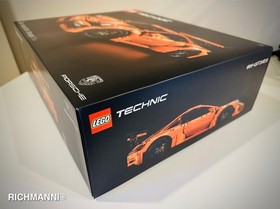 LEGO TECHNIC: Porsche 911 GT3 RS (42056)