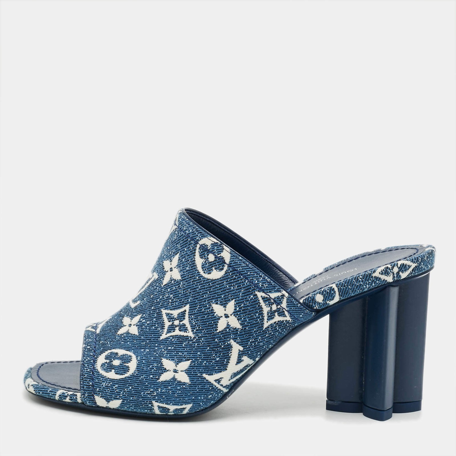 Louis Vuitton Size 36 Blue Monogram Denim Mules