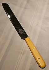 vintage VICTORIA INOXYDABLE Knife Made in Switzerland Free shipping 