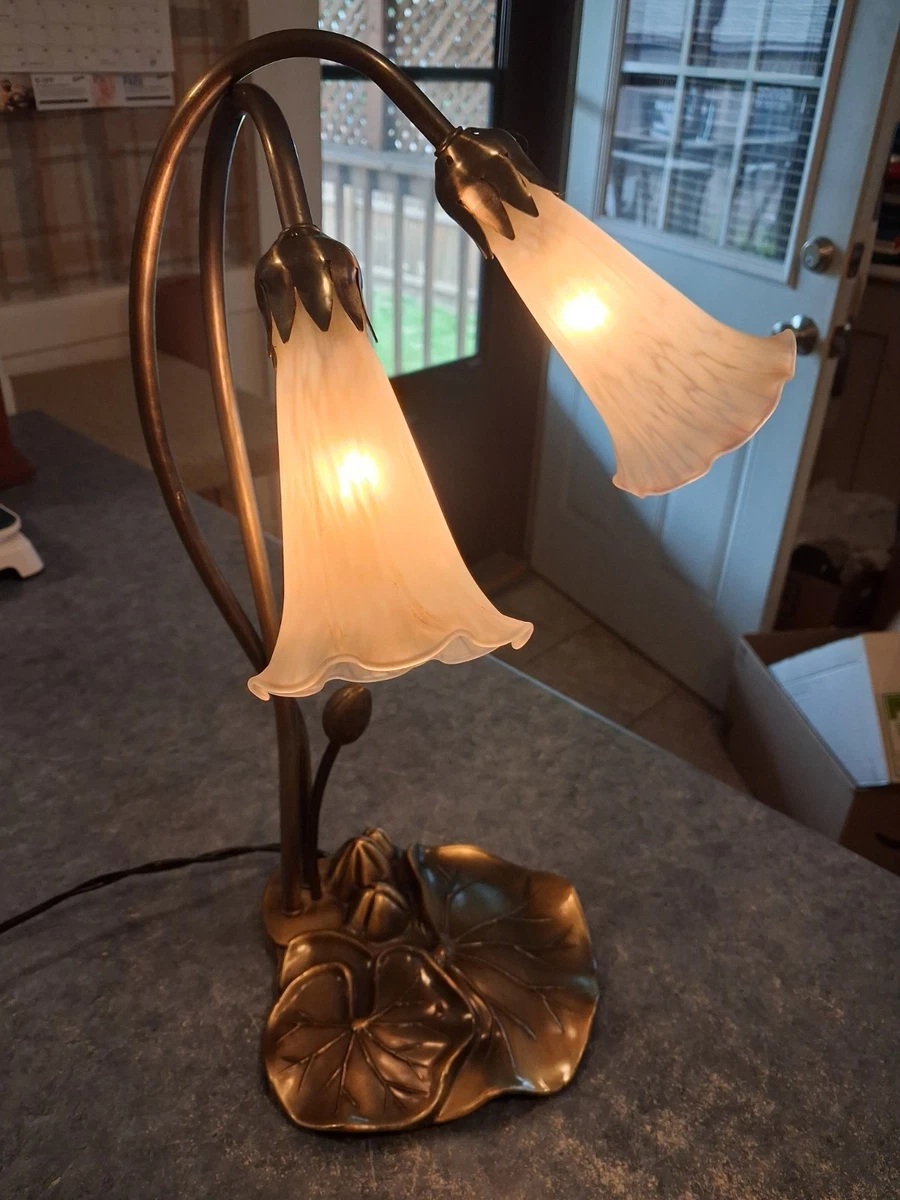 Lily Lamp In Collectible Table Lamps for sale | eBay