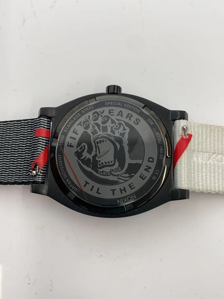 Reloj analógico NIXON A1367-180-00 Santa Cruz Time Teller correa de nailon excelente Foto 3 de 4