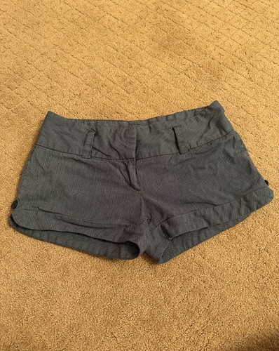 Charlotte Russe Mini Pin Stripe Mid Rise Shorts Size 7 Y2K