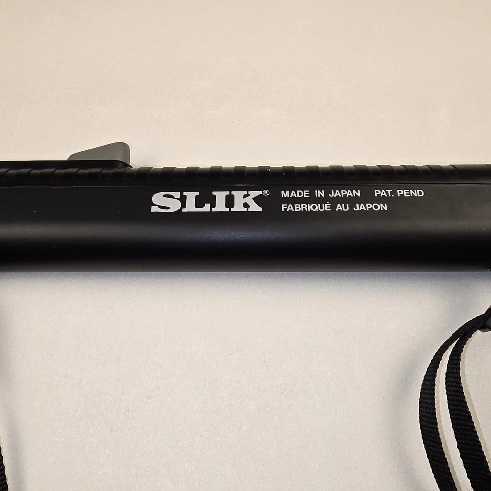 Slik Camera Monopod Telescoping Includes Quick Release Plate, Strap,  20-62" - Image 2 of 4